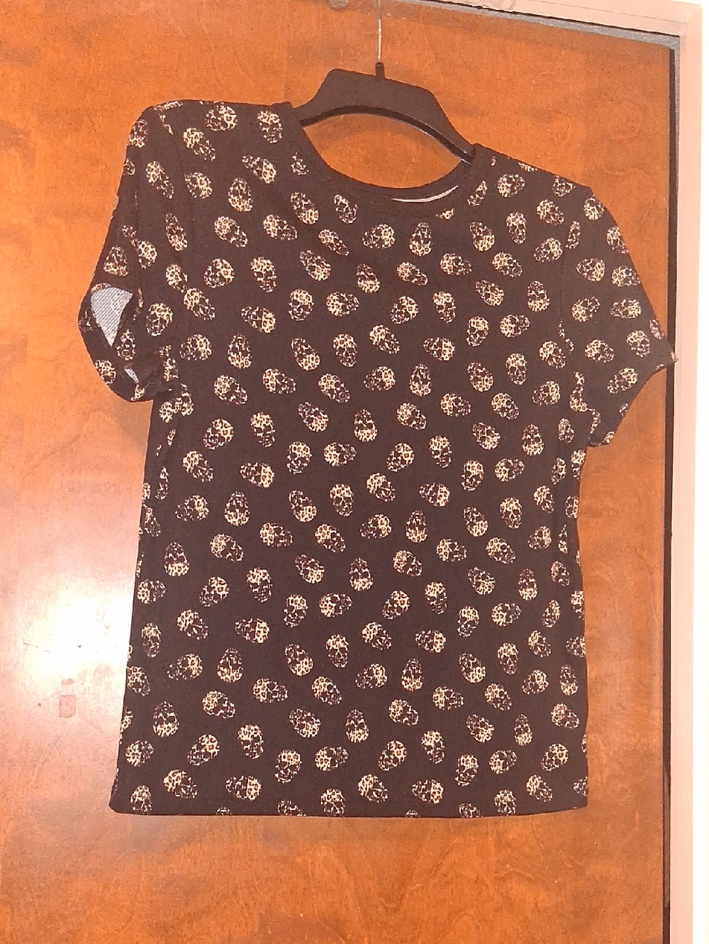 No Boundaries Black Tee with Beige Leopard Dot Print